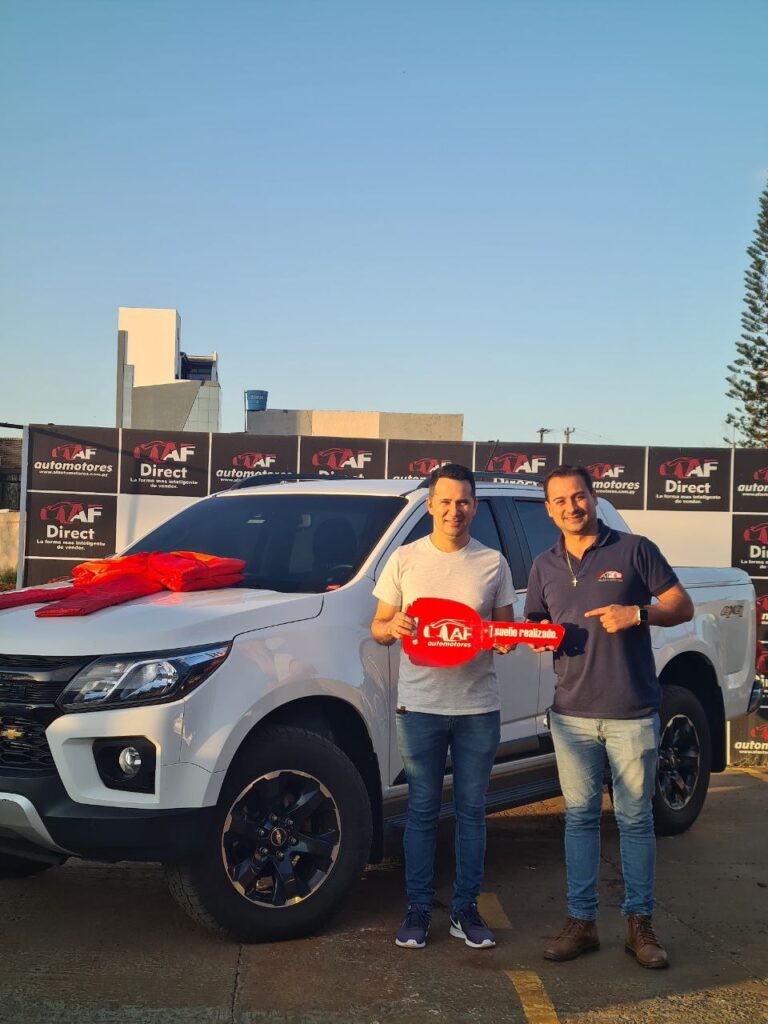 photo_4987807081067294615_y (1)